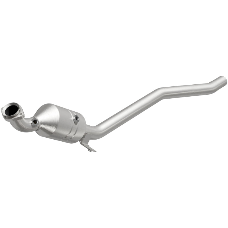 Magnaflow Conv DF 2006-2011 R350 3.5 L Underbody - mag52177