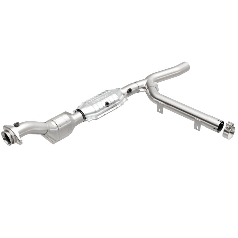 MagnaFlow Conv DF 97-98 Ford Trucks 4.6L - mag447178