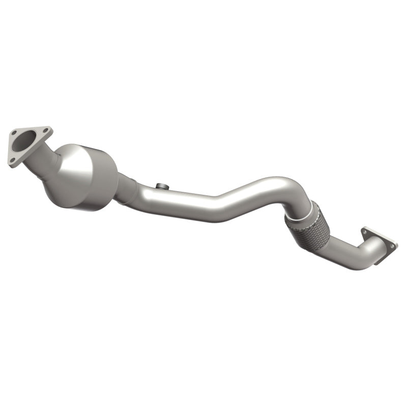 MagnaFlow Conv DF 07 VW Touareg 3.6L Front close - mag51943