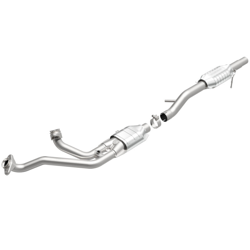 MagnaFlow Conv DF 87-93 Ford Bronco 4.9L / 87-95 F-150/F-250 (Non SD)/F-350 (Non SD) PU 4.9L (CA) - mag334302
