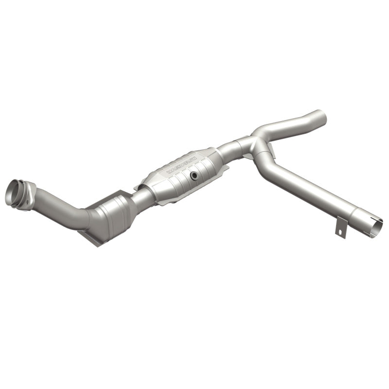 MagnaFlow Conv DF '00-'01 Ford F-150 4.6L 2wd - mag93153